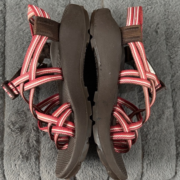 Chaco Vibram Outdoor Sport Sandals Strappy w/ Toe Strap Women's size 7 - Picture 2 of 7